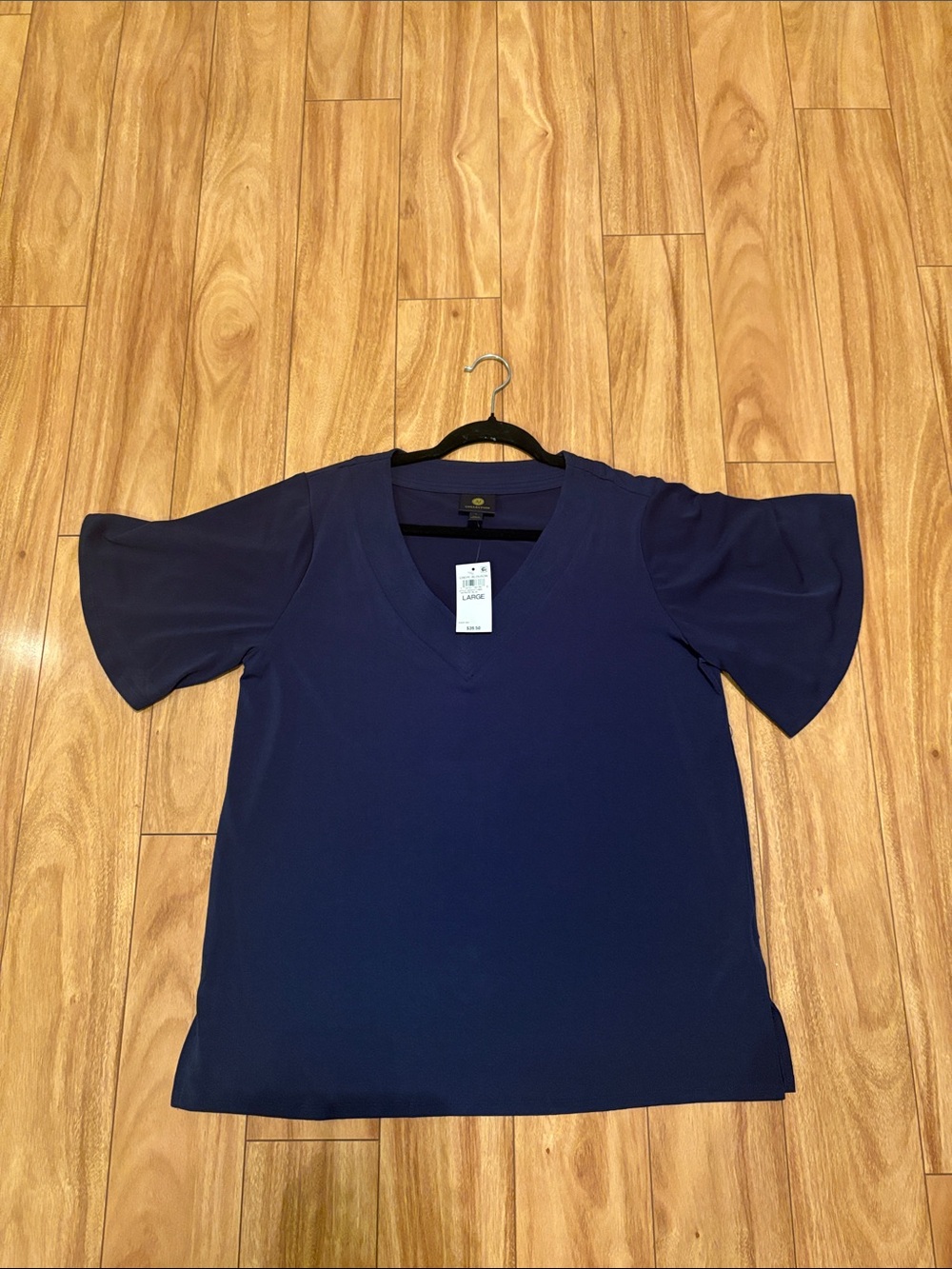 NWT JM Collection navy crepe flutter sleeve blouse msrp $40